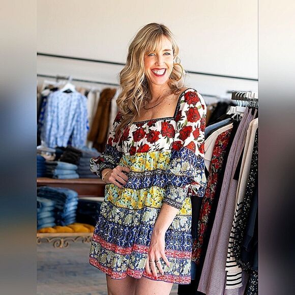 Alice + Olivia - Picture 1 of 13